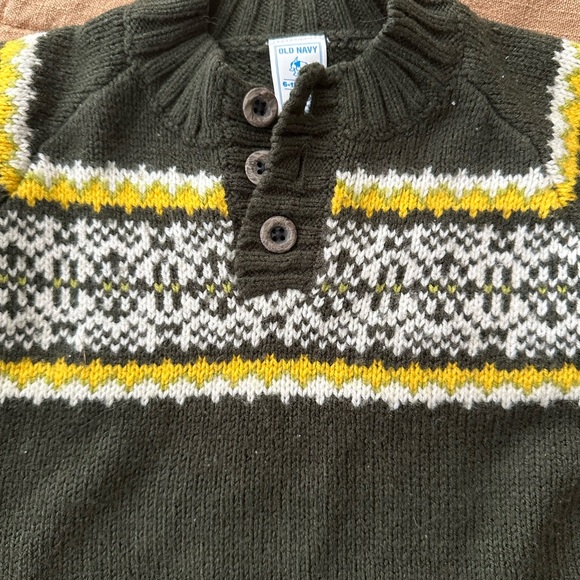 Old navy wool type baby sweater - Picture 3 of 4